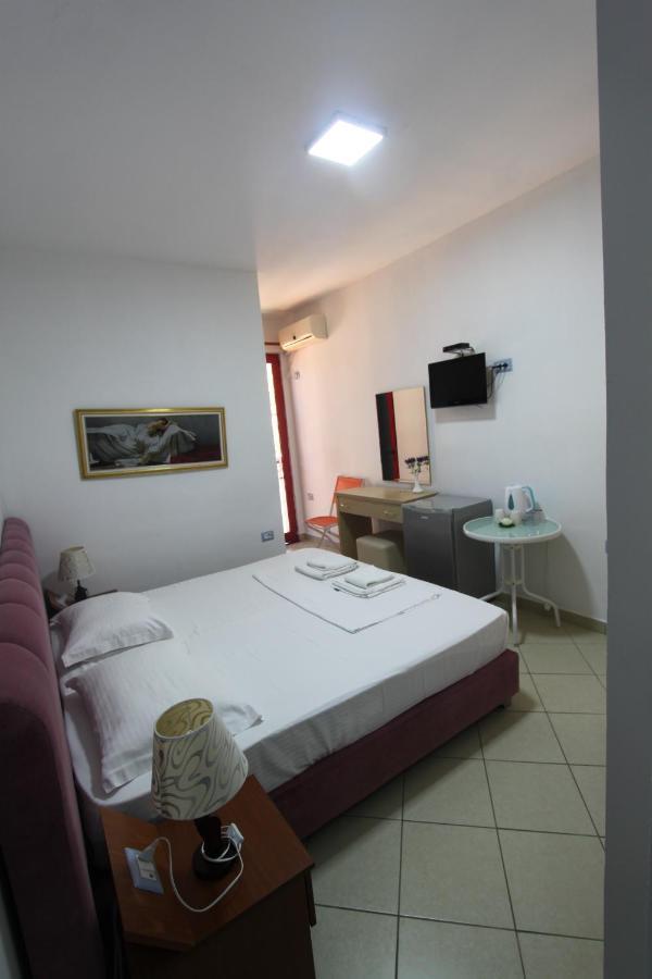 הימארה Hotel Veizi מראה חיצוני תמונה