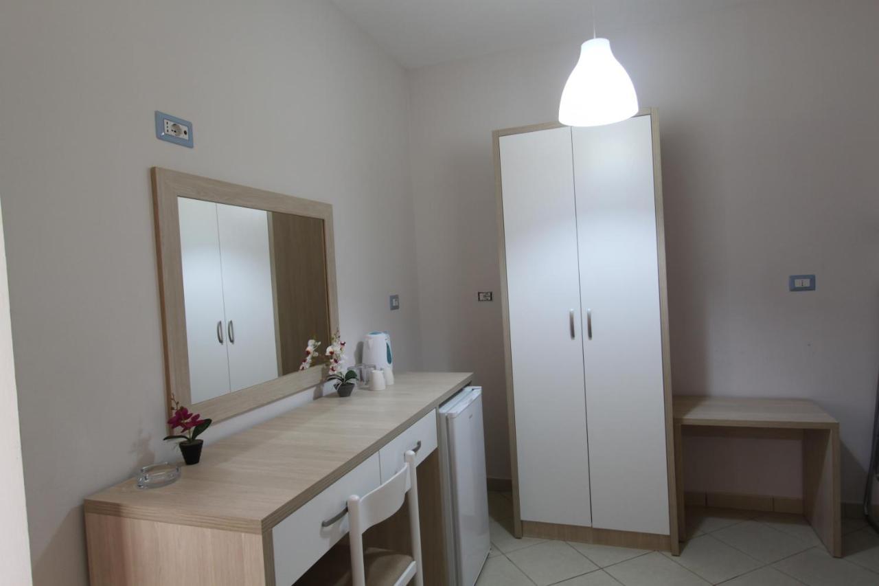 הימארה Hotel Veizi מראה חיצוני תמונה